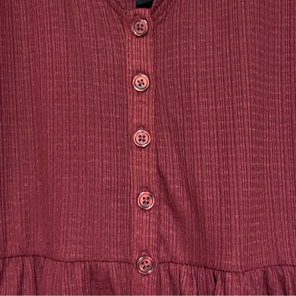 Torrid Babydoll Knit VNeck Button Front Lace Inset Peasant Top Red Plus SZ 3X - Picture 7 of 14